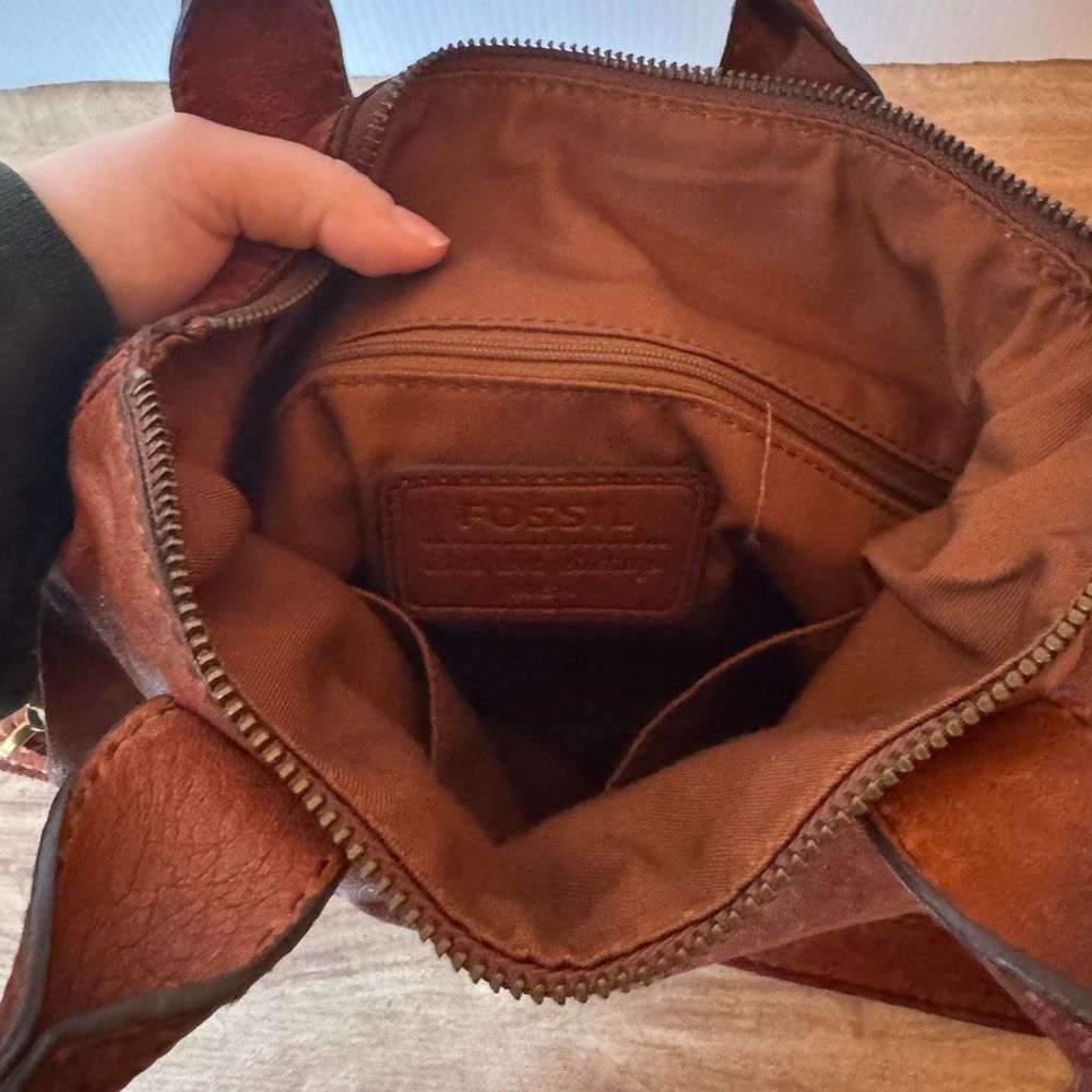 FOSSIL Handbag Shoulder Bag Brown Leather Vintage Minimalist Zip Close Neutral - Picture 10 of 10